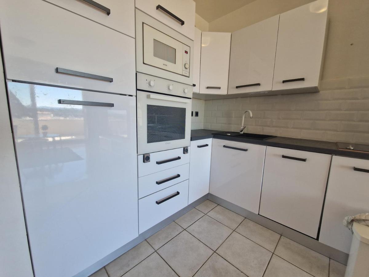 City Apartment Sanja Makarska Eksteriør billede
